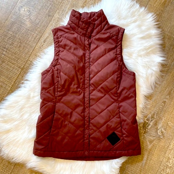 The North Face Jackets & Blazers - North Face Rainier Quilted Vest Maroon Red Small